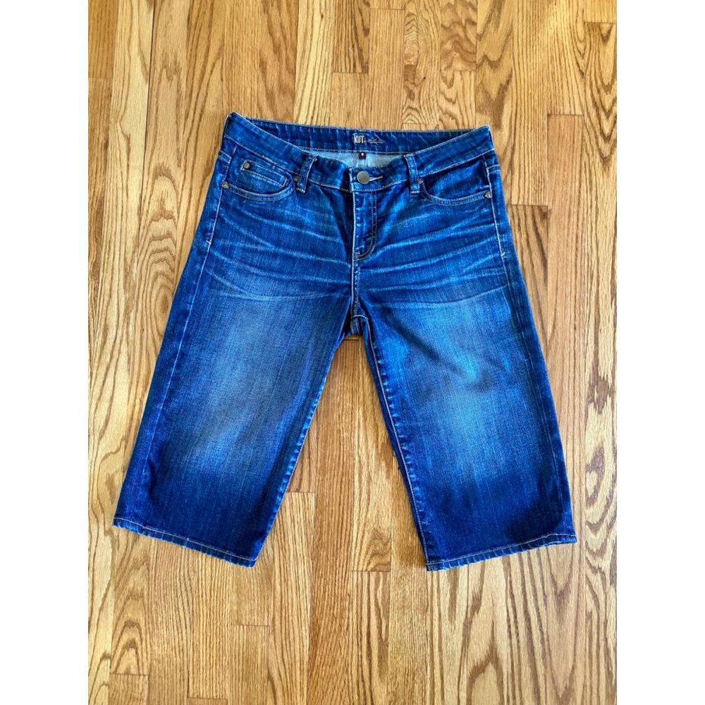 Kut The Kloth Ombre Distressed Blue Denim Bermuda Mom Shorts Womens Size 8